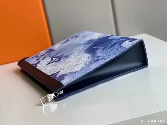 Aaa replica bags MM VOYAGE VUITTON POCHETTE LOUIS 0521
